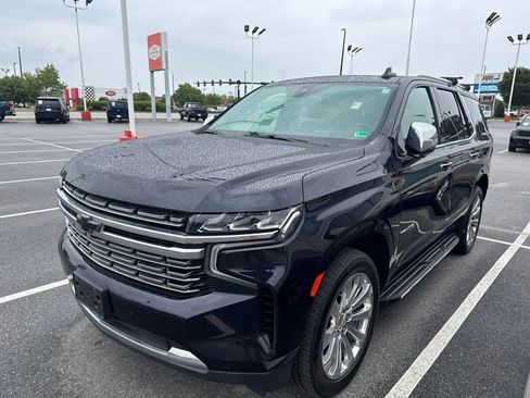 Used 2021 Chevrolet Tahoe Premier w/ Premium Package AWD/4WD image 1