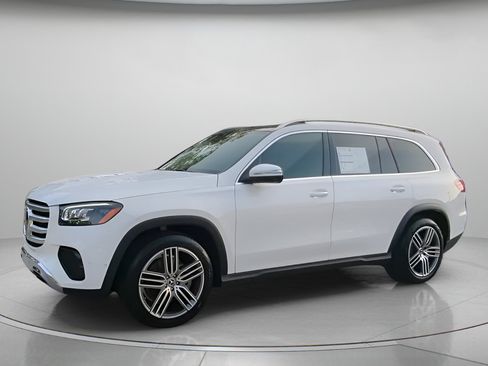 Used 2026 Mercedes-Benz GLS 450 4MATIC image 14