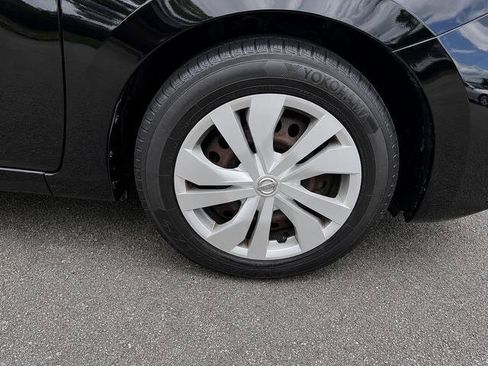 Used 2020 Nissan Versa S FWD image 32