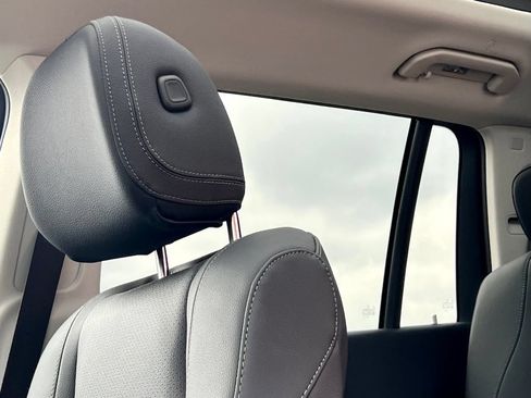 Certified 2026 Mercedes-Benz GLS 450 4MATIC image 26