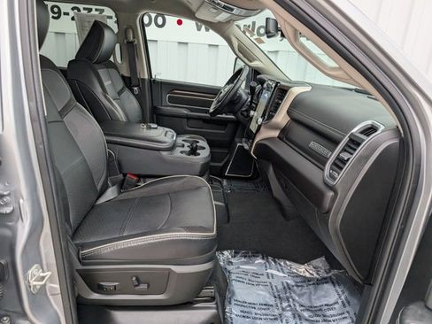 Used 2024 RAM 2500 Laramie image 32