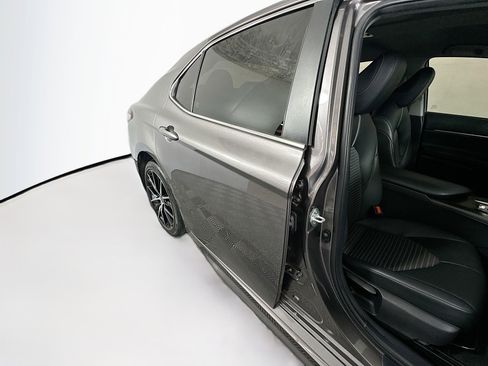 Used 2022 Toyota Camry SE w/ Convenience Package image 28