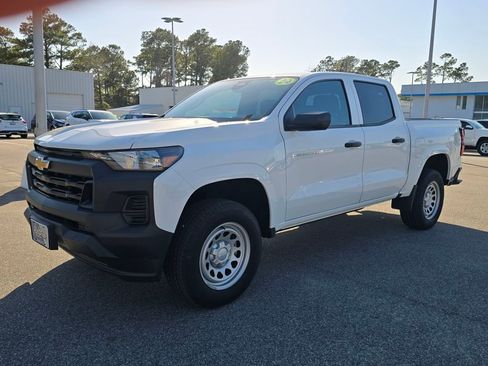 Used 2024 Chevrolet Colorado W/T w/ WT Convenience Package II image 1