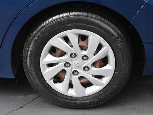 Used 2020 Hyundai Elantra SE image 31