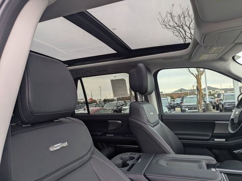 New 2026 Ford Expedition Platinum w/ Driver's Package image 39