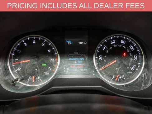 Used 2021 Toyota RAV4 XLE FWD image 16