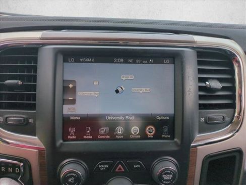 Used 2016 RAM 1500 Laramie w/ Convenience Group AWD/4WD image 13