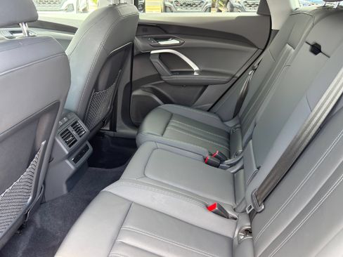 Used 2025 Audi Q5 Premium w/ Convenience Package AWD/4WD image 25