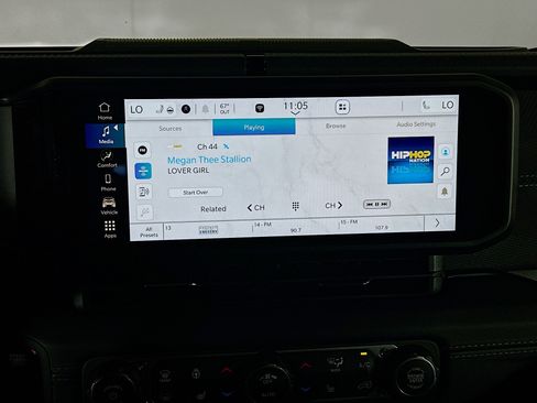 Used 2025 Jeep Wrangler Unlimited Rubicon 4xe w/ Convenience Group image 19