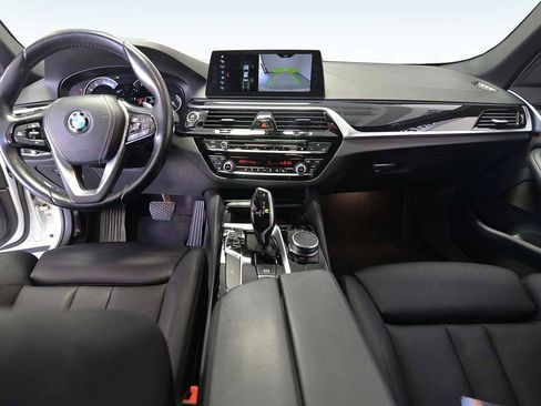 Used 2017 BMW 530i RWD image 14