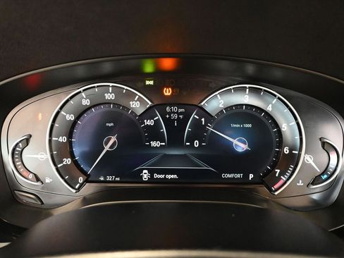 Used 2017 BMW 530i xDrive image 33