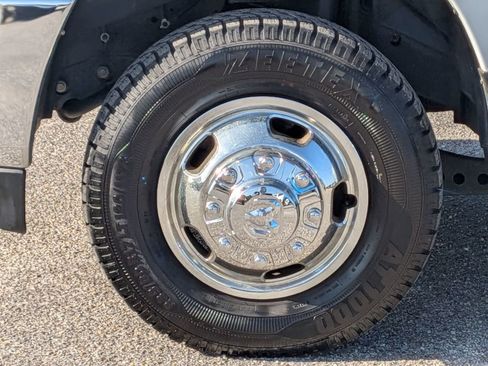 Used 2024 RAM 3500 Big Horn image 11