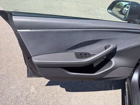 Used 2025 Tesla Model 3 RWD image 10