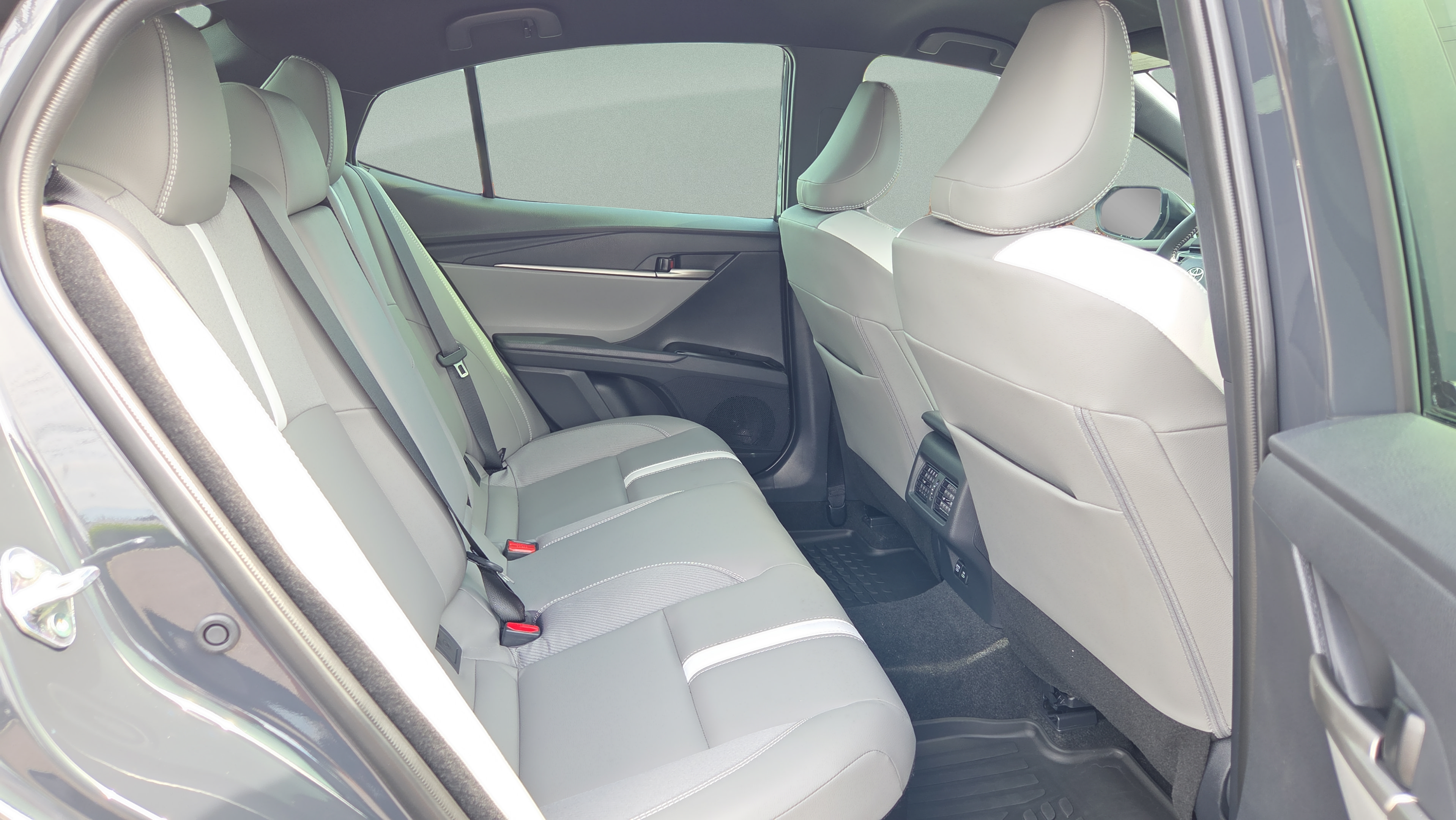 Certified 2026 Toyota Camry SE FWD image 14