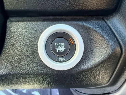 Used 2022 RAM 1500 Warlock AWD/4WD image 28