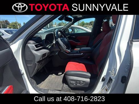 Used 2023 Toyota Highlander XSE AWD/4WD image 5