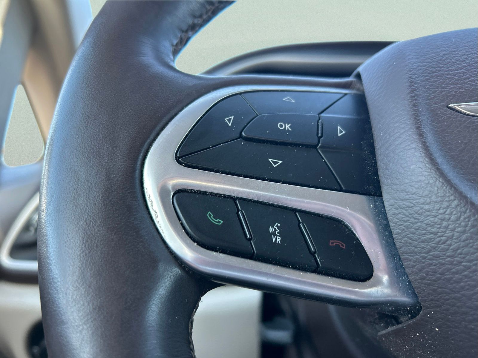 Certified 2021 Chrysler Pacifica Touring-L FWD image 15