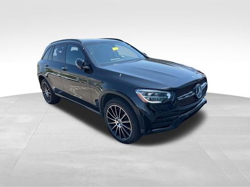 Used 2021 Mercedes-Benz GLC 300 w/ AMG Line image 4