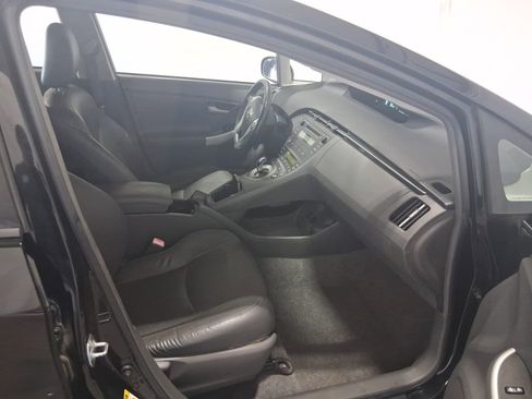 Used 2011 Toyota Prius Four w/ Preferred Accessory Pkg image 19