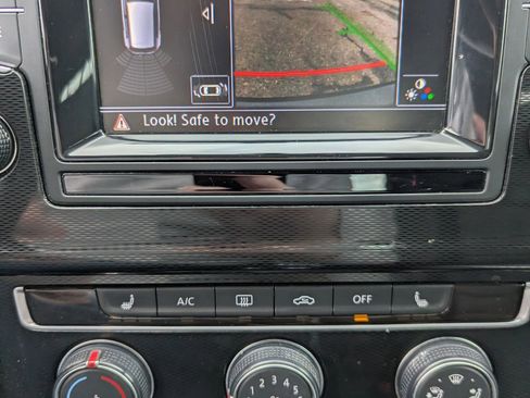 Used 2015 Volkswagen GTI Autobahn image 3