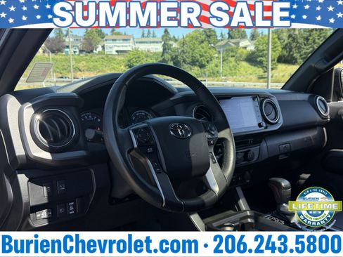 Used 2021 Toyota Tacoma TRD Pro AWD/4WD image 10