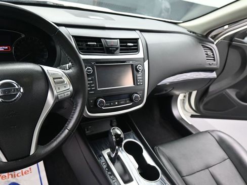 Used 2016 Nissan Altima 2.5 SL w/ 2.5 Technology Package image 20