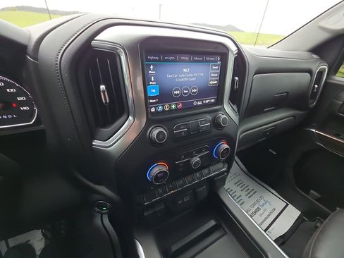 Used 2020 Chevrolet Silverado 1500 RST image 16