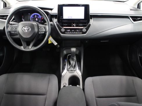 Used 2026 Toyota Corolla LE FWD image 27