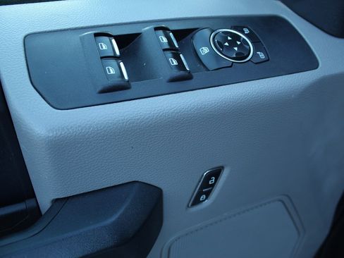 Used 2022 Ford F250 XL w/ Power Equipment Group image 15