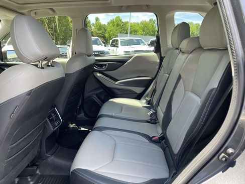 Used 2022 Subaru Forester Limited AWD/4WD image 19