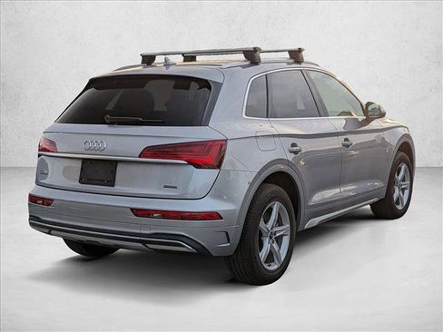 Certified 2022 Audi Q5 2.0T Premium w/ Convenience Package image 4