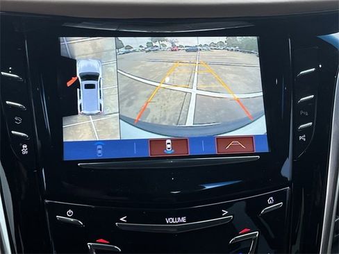 Used 2020 Cadillac Escalade Platinum image 18