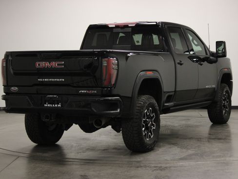 Used 2025 GMC Sierra 2500 AT4X AWD/4WD image 8