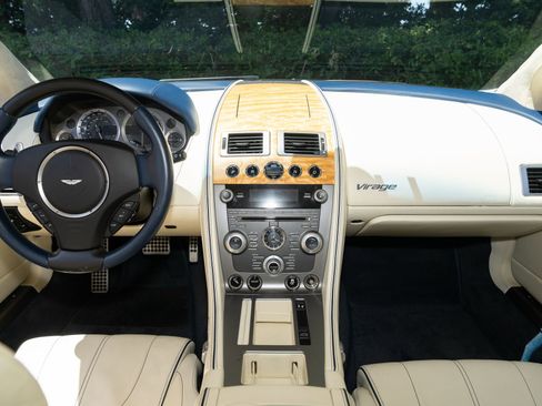 Used 2012 Aston Martin Virage Coupe RWD image 19