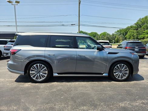 Certified 2025 INFINITI QX80 Sensory AWD/4WD image 6