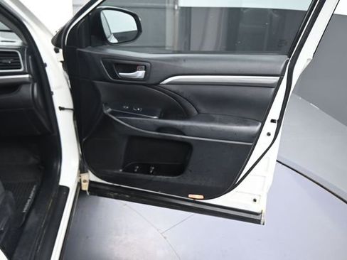 Used 2018 Toyota Highlander SE AWD/4WD image 77