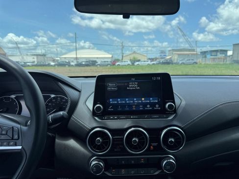 Used 2025 Nissan Sentra SV FWD image 14