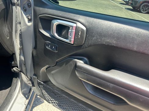 Used 2021 Jeep Wrangler Unlimited Sport AWD/4WD image 16