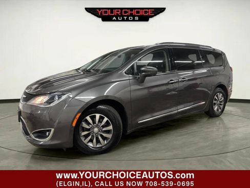Used 2019 Chrysler Pacifica Touring-L Plus w/ Advanced Safetytec Group image 1