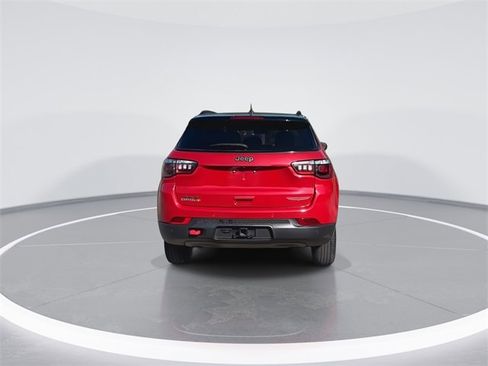 Used 2024 Jeep Compass Trailhawk w/ Sun and Sound Group image 10