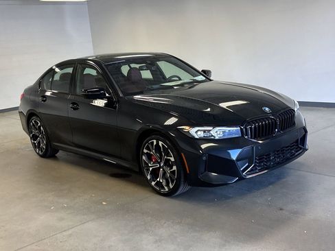 Used 2025 BMW 330i Sedan w/ M Sport Package image 22