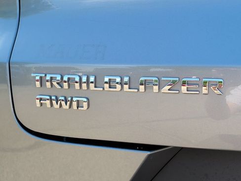 Used 2024 Chevrolet TrailBlazer ACTIV w/ Convenience Package AWD/4WD image 41