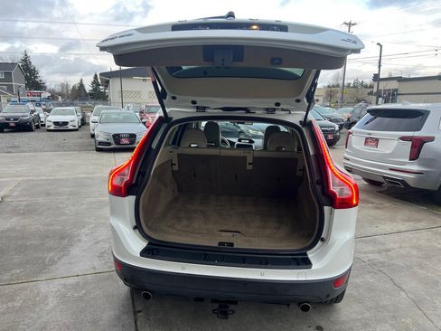 Used 2010 Volvo XC60 T6 image 16