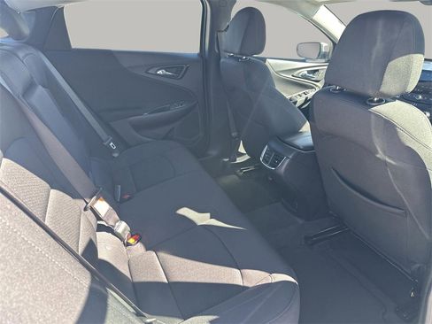 Used 2024 Chevrolet Malibu LT image 12