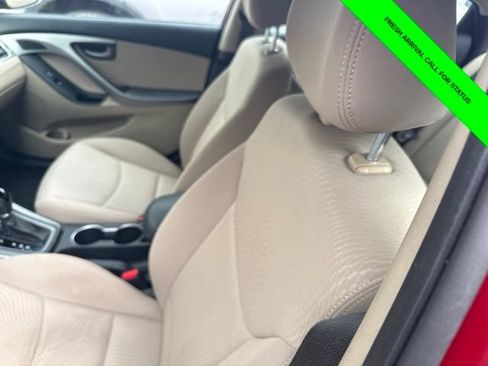 Used 2014 Hyundai Elantra SE w/ Option Group 02 FWD image 14