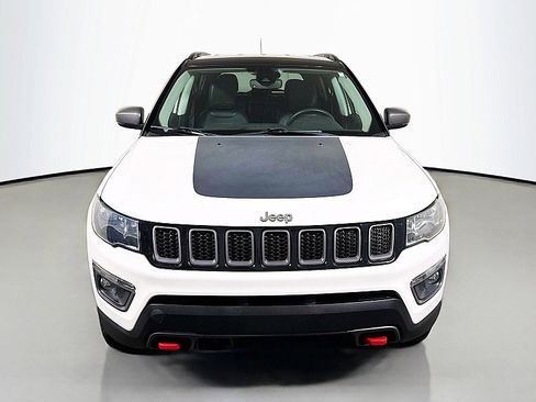 Used 2021 Jeep Compass Trailhawk image 2