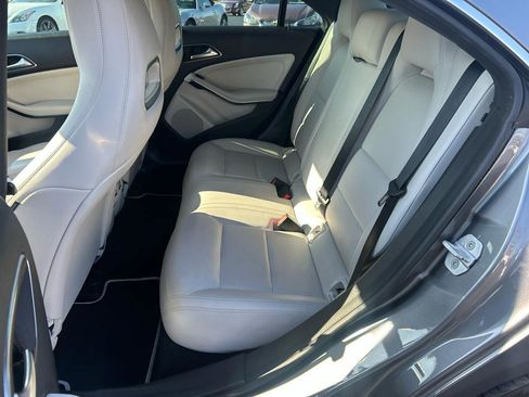 Used 2014 Mercedes-Benz CLA 250 image 11