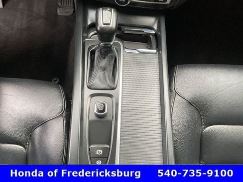 Used 2018 Volvo XC60 T6 Momentum w/ Advanced Package AWD/4WD image 42