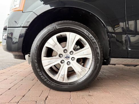 Used 2016 Ford Expedition Platinum AWD/4WD image 24