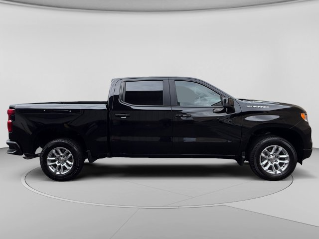 Used 2024 Chevrolet Silverado 1500 LT AWD/4WD image 6
